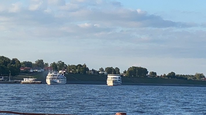 Нажмите на изображение для увеличения. 

Название:	и СПетербург в Мышкине 2.HEIC 
Просмотров:	134 
Размер:	205.4 Кб 
ID:	544681